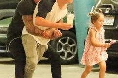 娱乐吃瓜君火化爸妈,揭秘火化爸妈背后的感人故事